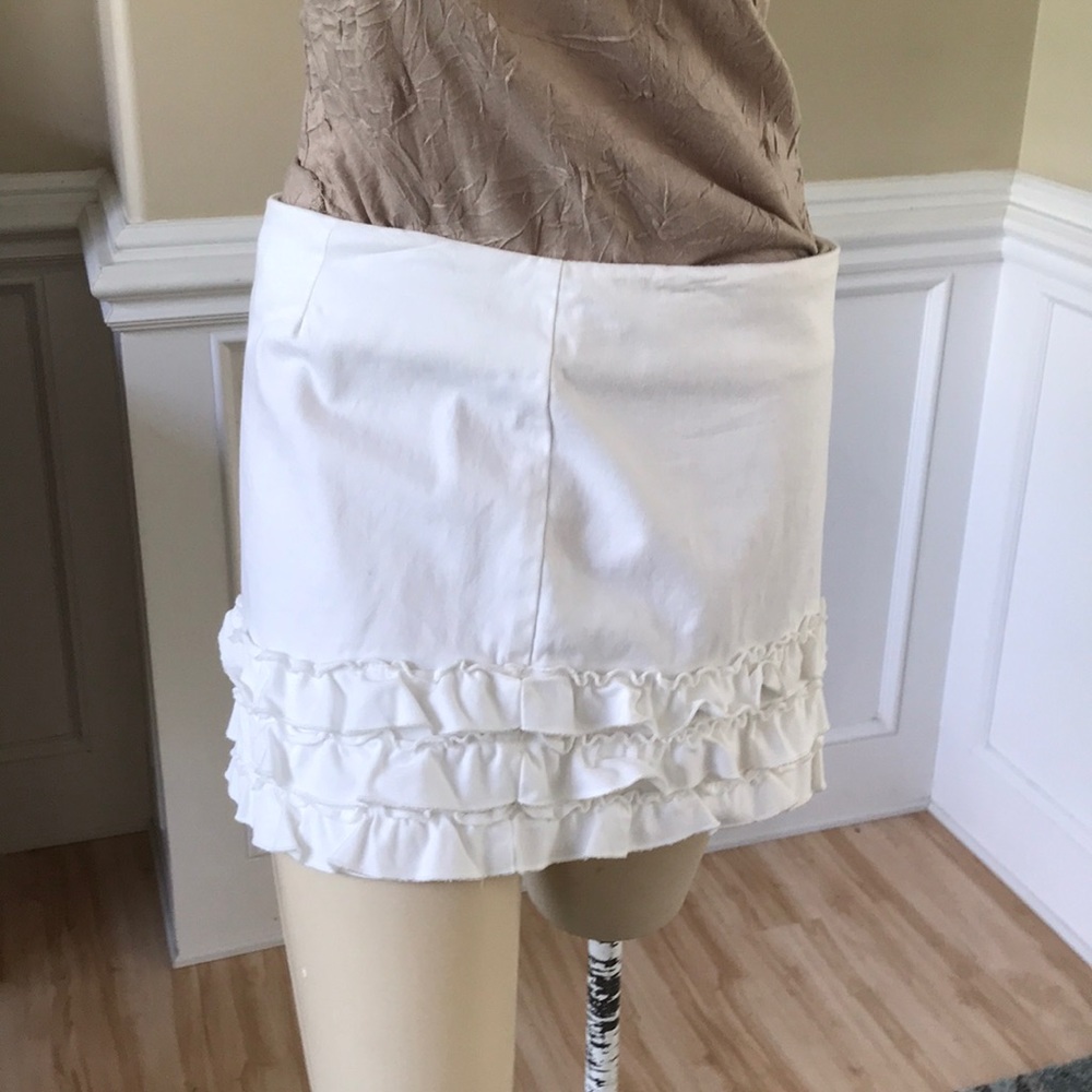 Arden B white cotton mini skirt with ruffle